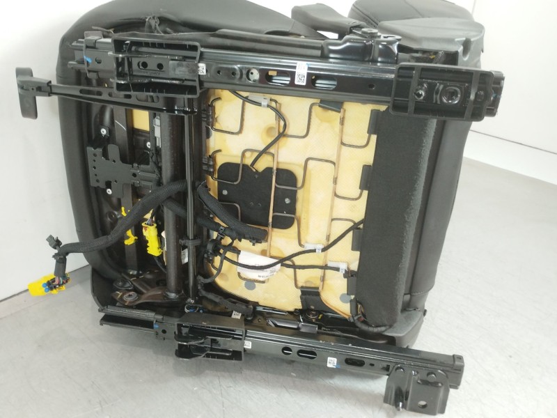 Recambio de asiento delantero derecho para opel ampera (r12) ev 150 referencia OEM IAM 13503556  