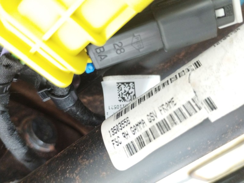 Recambio de asiento delantero derecho para opel ampera (r12) ev 150 referencia OEM IAM 13503556  