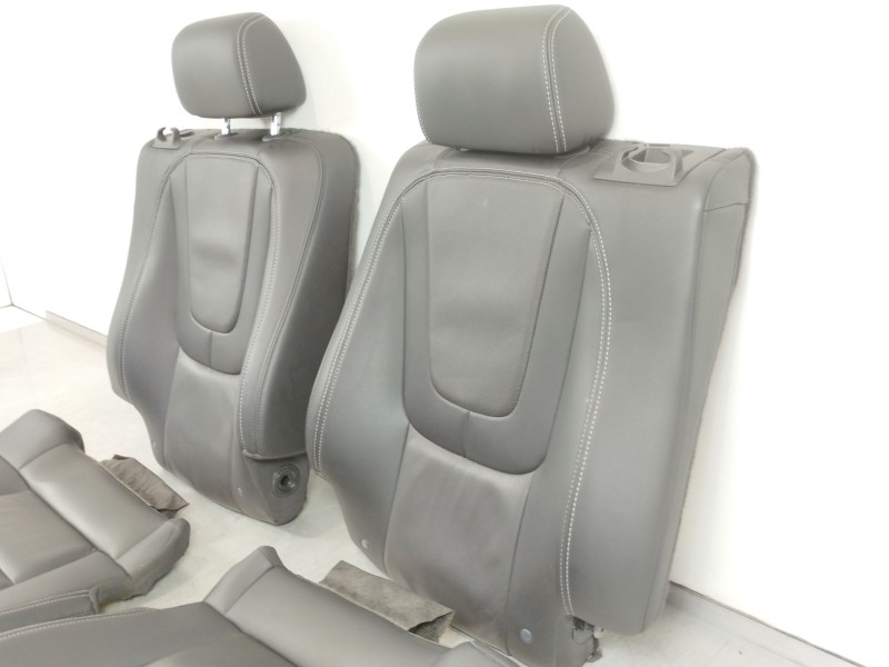 Recambio de asientos traseros para opel ampera (r12) ev 150 referencia OEM IAM   