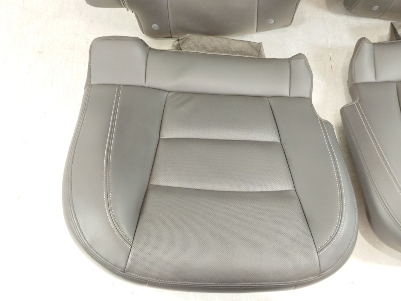 Recambio de asientos traseros para opel ampera (r12) ev 150 referencia OEM IAM   