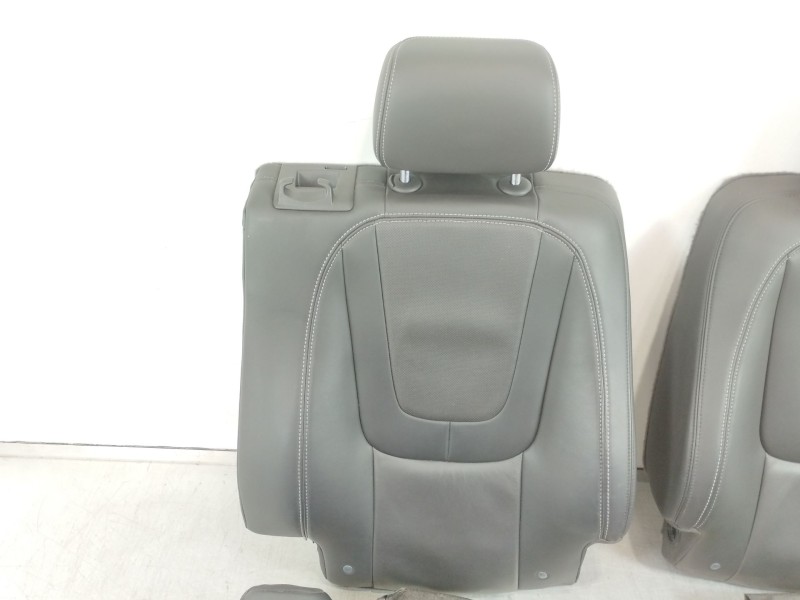 Recambio de asientos traseros para opel ampera (r12) ev 150 referencia OEM IAM   