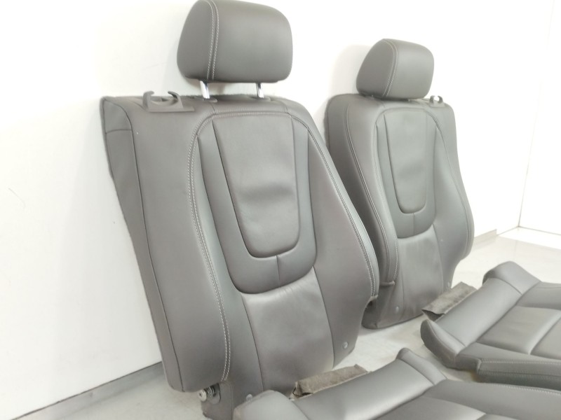Recambio de asientos traseros para opel ampera (r12) ev 150 referencia OEM IAM   