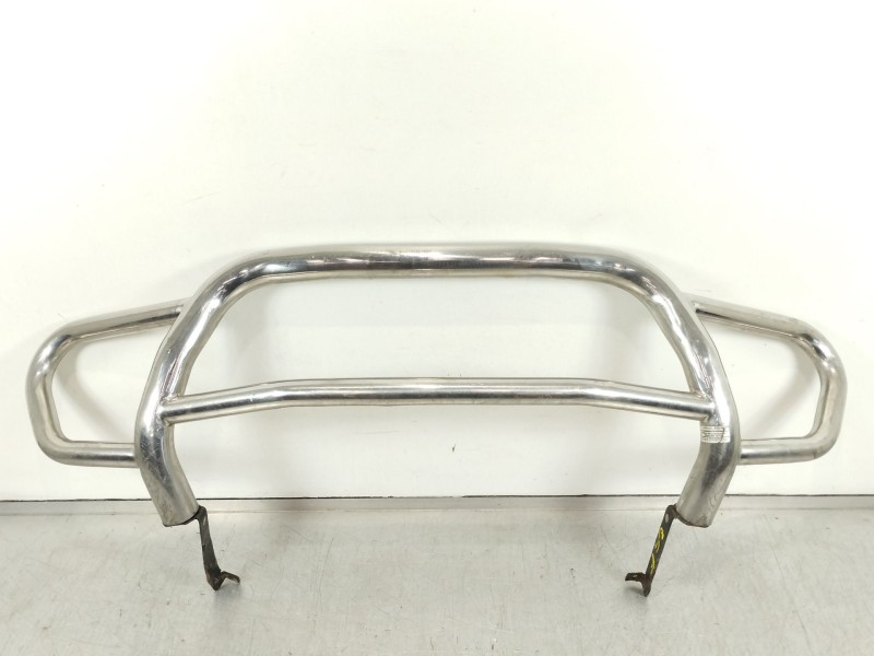 Recambio de paragolpes delantero para ssangyong actyon i 200 xdi 4wd referencia OEM IAM a08807703  