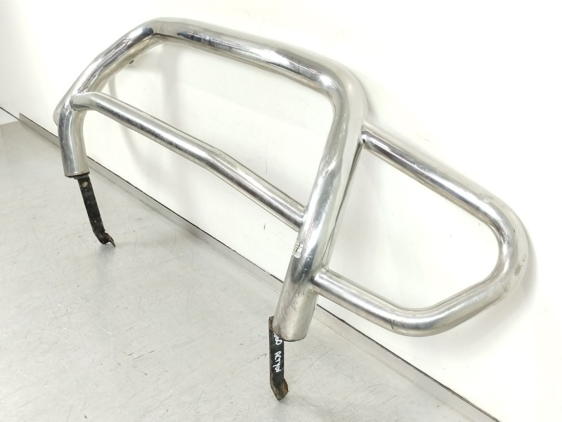 Recambio de paragolpes delantero para ssangyong actyon i 200 xdi 4wd referencia OEM IAM a08807703  