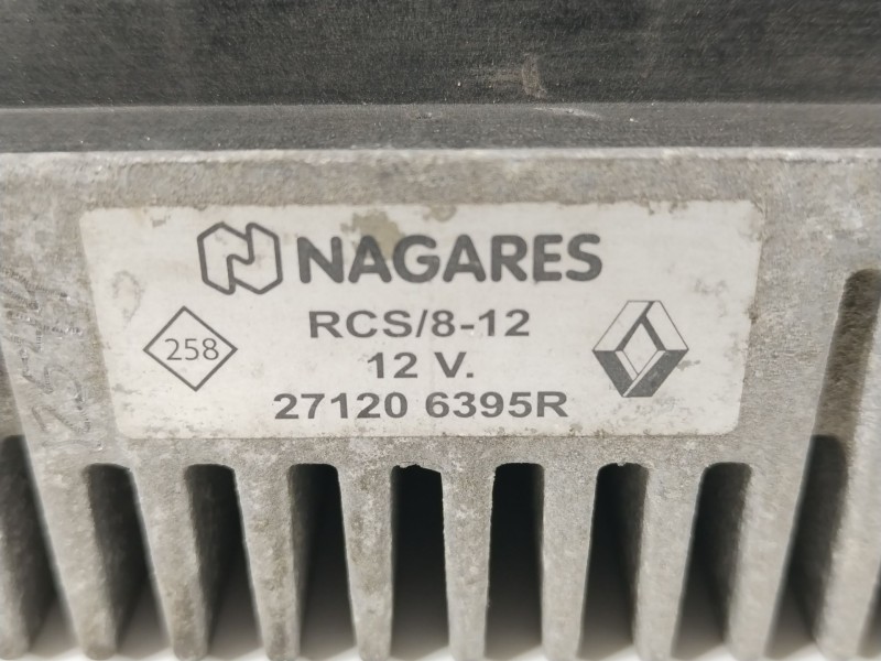 Recambio de caja precalentamiento para renault master kofferaufbau l3h1 3,5t referencia OEM IAM 271206395R  