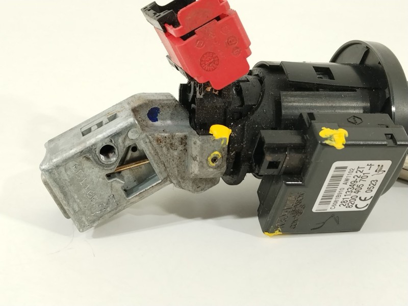 Recambio de conmutador de arranque para renault master kofferaufbau l3h1 3,5t referencia OEM IAM 8200405701  