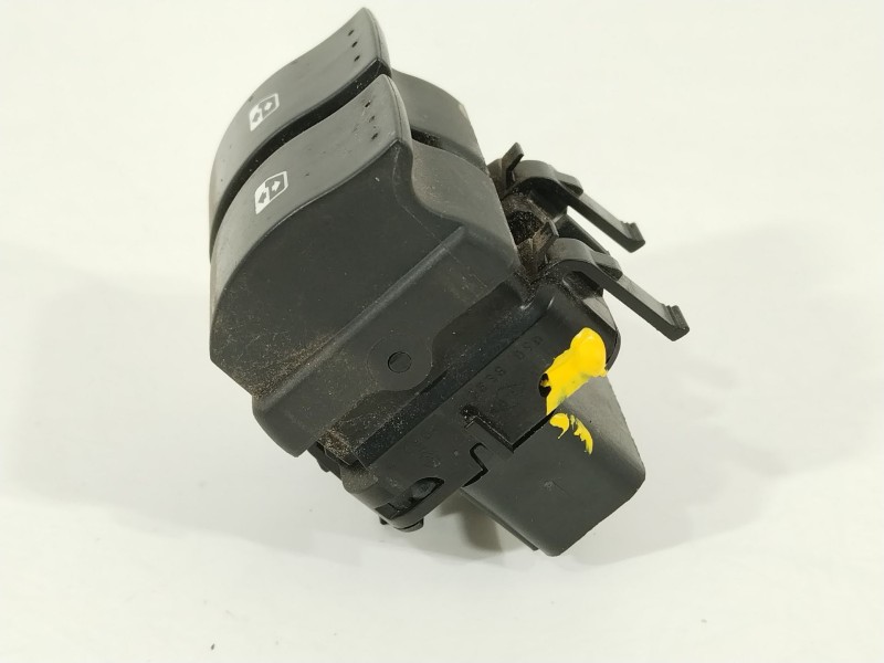 Recambio de mando elevalunas delantero izquierdo para renault master kofferaufbau l3h1 3,5t referencia OEM IAM 476806  820047680