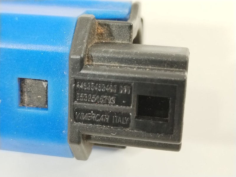 Recambio de interruptor para renault master kofferaufbau l3h1 3,5t referencia OEM IAM 253251679R  