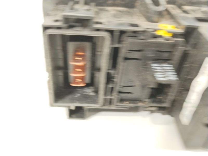 Recambio de mando multifuncion para renault master kofferaufbau l3h1 3,5t referencia OEM IAM 8200379685  