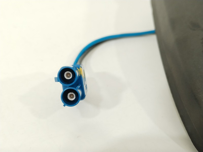 Recambio de antena para opel ampera (r12) ev 150 referencia OEM IAM 22786247  