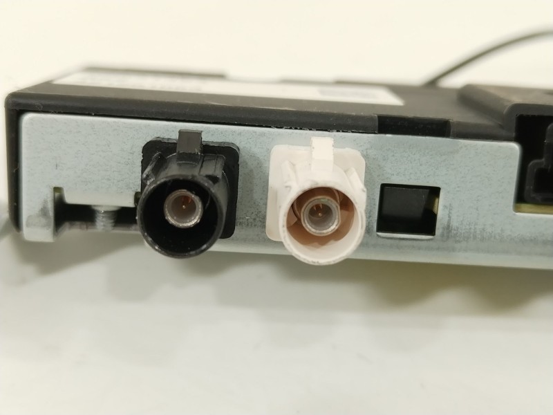 Recambio de antena para opel ampera (r12) ev 150 referencia OEM IAM 22831424  421251063