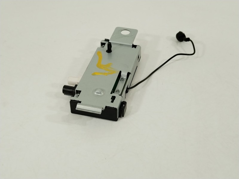 Recambio de antena para opel ampera (r12) ev 150 referencia OEM IAM 22831424  421251063