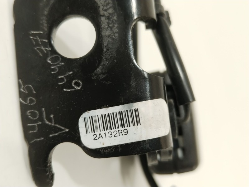 Recambio de enganche cinturon trasero izquierdo para opel ampera (r12) ev 150 referencia OEM IAM 22813695  81000011