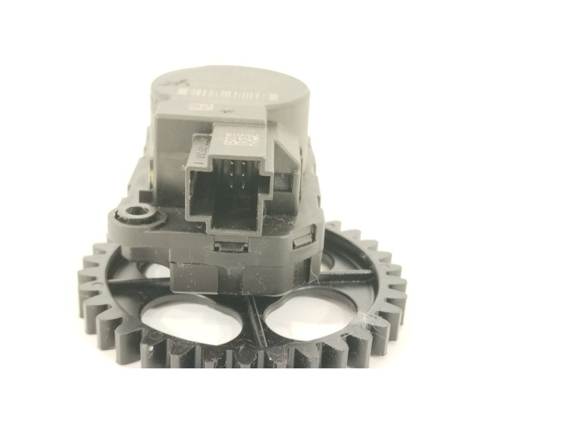 Recambio de motor apertura trampillas climatizador para opel ampera (r12) ev 150 referencia OEM IAM 52437251  