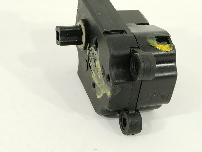 Recambio de motor apertura trampillas climatizador para opel ampera (r12) ev 150 referencia OEM IAM 52433779R0  