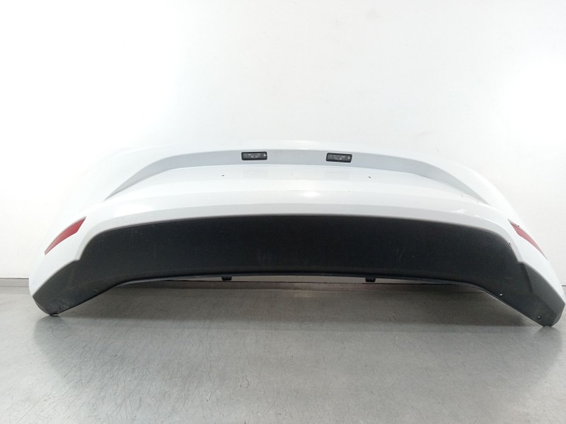 Recambio de paragolpes trasero para seat leon (5f1) style referencia OEM IAM 5F0807421  