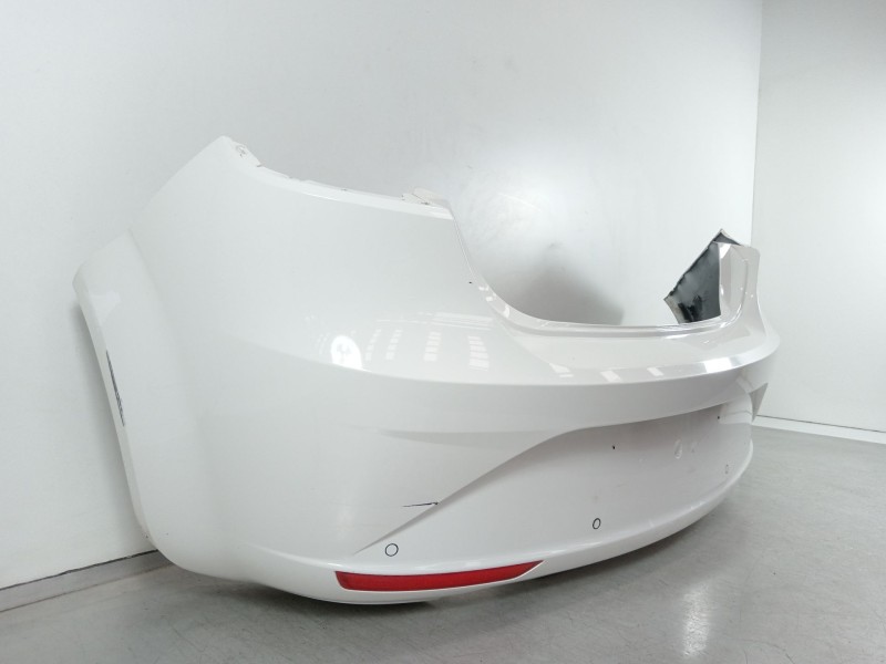 Recambio de paragolpes trasero para seat leon (1p1) reference referencia OEM IAM 1P0807421  