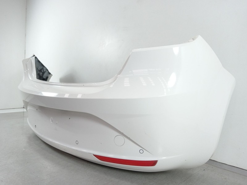 Recambio de paragolpes trasero para seat leon (1p1) reference referencia OEM IAM 1P0807421  