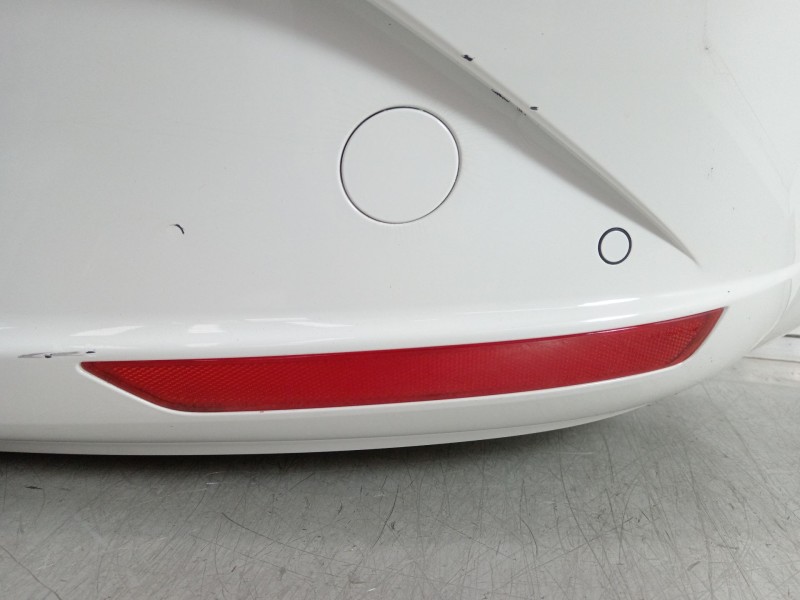 Recambio de paragolpes trasero para seat leon (1p1) reference referencia OEM IAM 1P0807421  