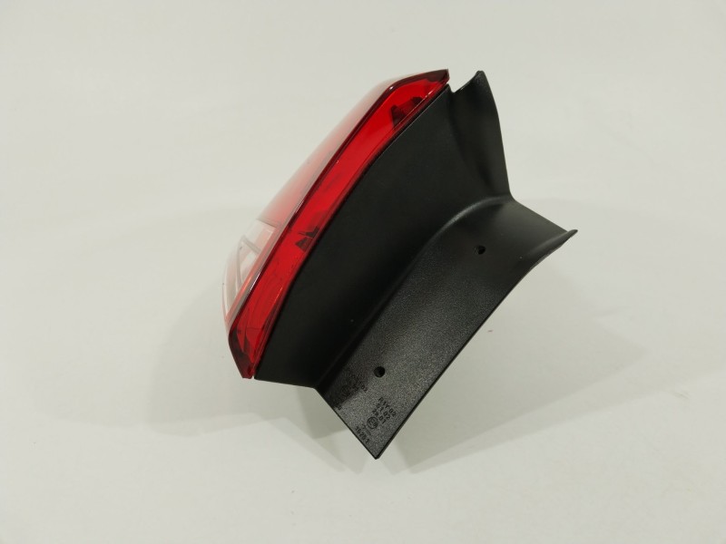 Recambio de piloto trasero izquierdo para seat arona (kj7, kjp) 1.0 tsi referencia OEM IAM 6F9945207B  