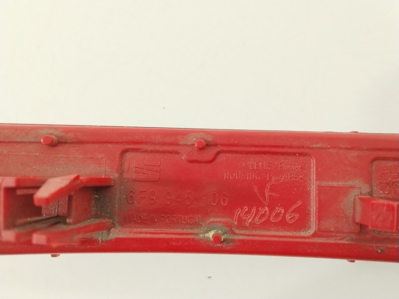 Recambio de piloto trasero derecho paragolpes para seat arona (kj7, kjp) 1.0 tsi referencia OEM IAM 6F9945106  