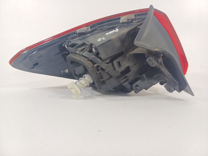 Recambio de piloto trasero derecho para seat arona (kj7, kjp) 1.0 tsi referencia OEM IAM 6F9945208B  