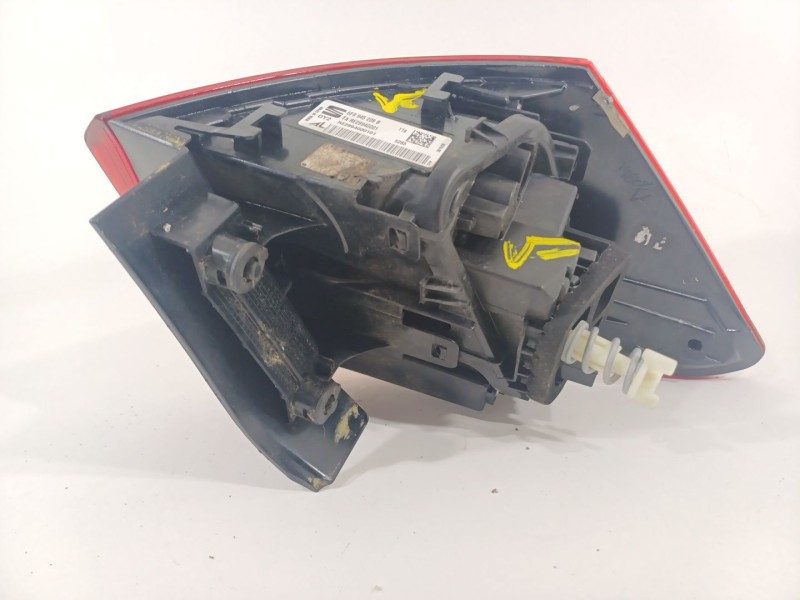 Recambio de piloto trasero derecho para seat arona (kj7, kjp) 1.0 tsi referencia OEM IAM 6F9945208B  