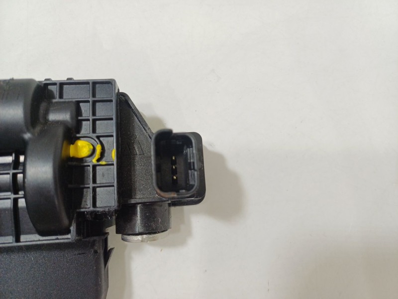 Recambio de cerradura maletero / porton para peugeot 208 1.2 12v vti referencia OEM IAM 9694648690  9151487499H