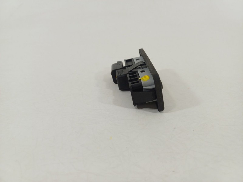 Recambio de maneta exterior porton para peugeot 208 1.2 12v vti referencia OEM IAM 9827560380  