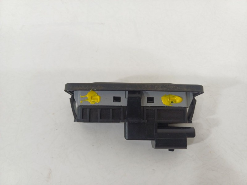 Recambio de maneta exterior porton para peugeot 208 1.2 12v vti referencia OEM IAM 9827560380  