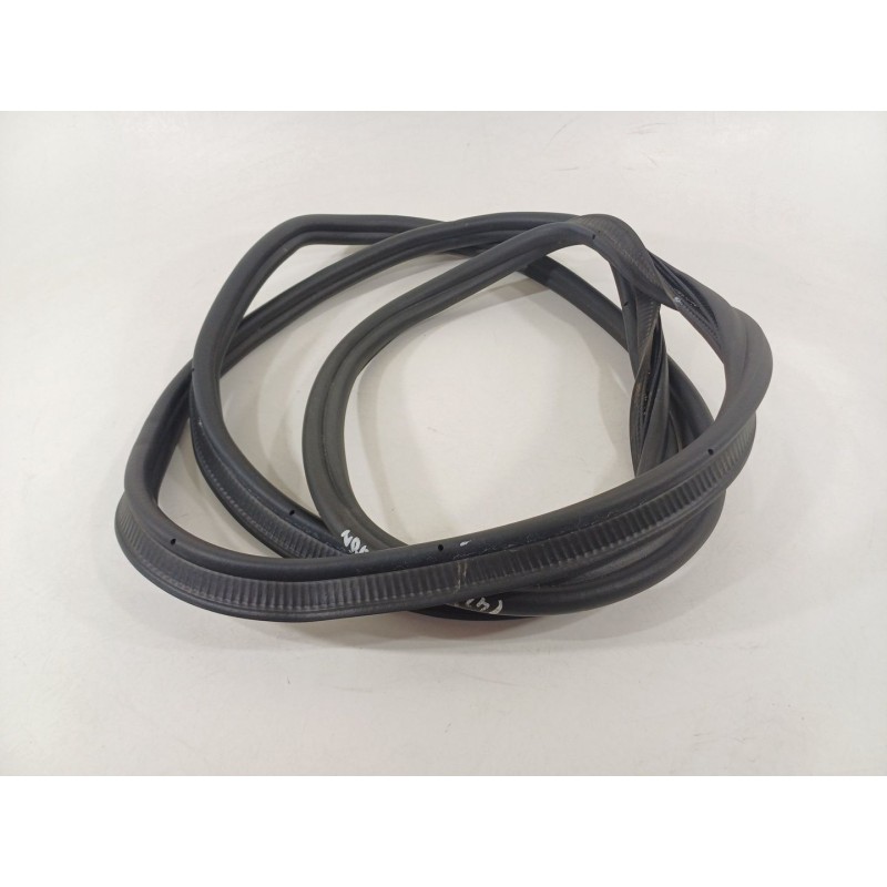 Recambio de gomas contorno puerta para cupra leon (kl1, ku1, kug) 1.5 etsi referencia OEM IAM 5FA827705F  
