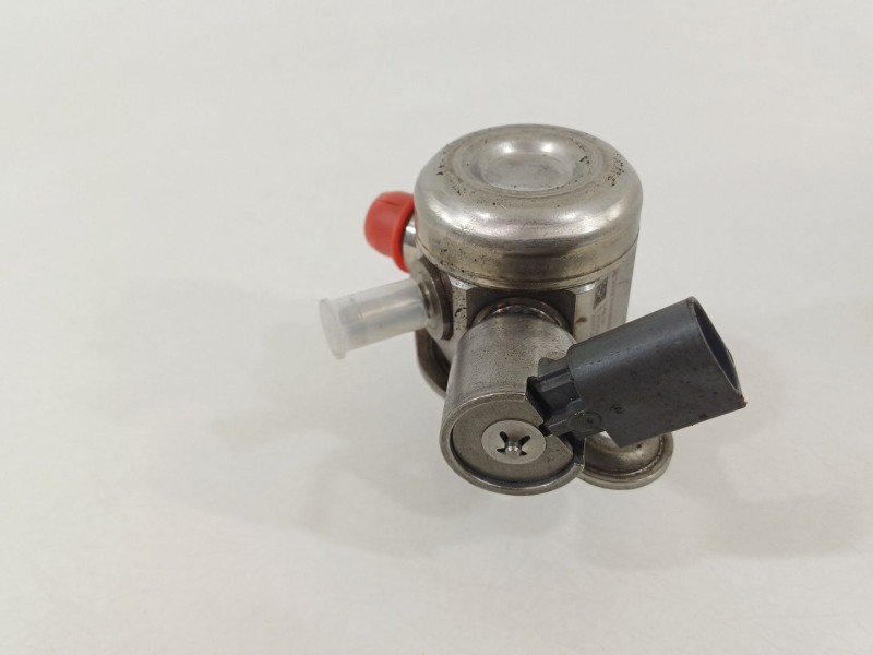 Recambio de bomba combustible para mercedes-benz clase a (w176) a 180 (176.042) referencia OEM IAM 261520212  