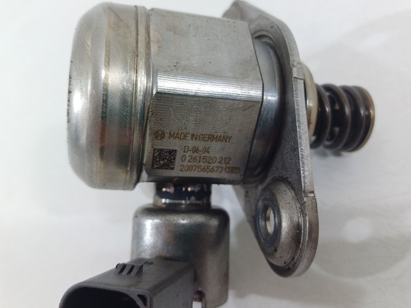Recambio de bomba combustible para mercedes-benz clase a (w176) a 180 (176.042) referencia OEM IAM 261520212  