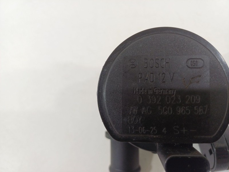 Recambio de bomba agua para volkswagen golf vii (5g1, bq1, be1, be2) 1.6 tdi referencia OEM IAM 5G0965567  