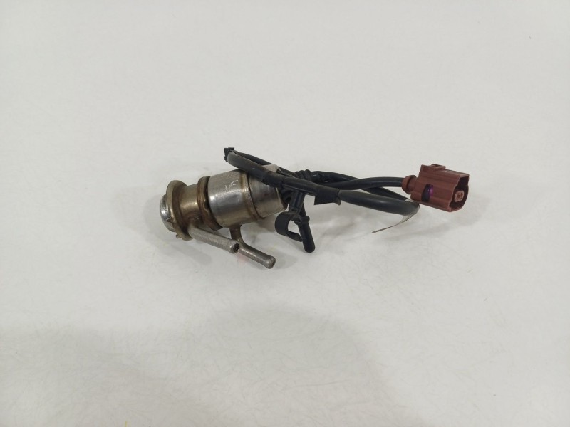 Recambio de inyector para skoda scala (nw1) 1.6 tdi referencia OEM IAM 04L131113P  