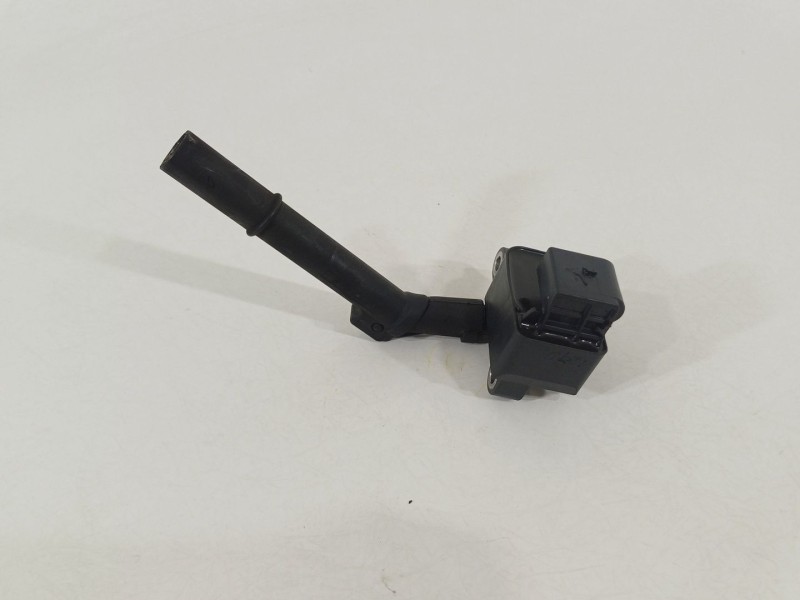 Recambio de bobina encendido para mercedes-benz clase a (w176) a 180 (176.042) referencia OEM IAM A2709060500  