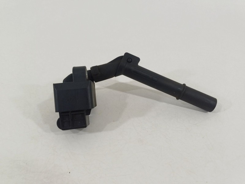 Recambio de bobina encendido para mercedes-benz clase a (w176) a 180 (176.042) referencia OEM IAM A2709060500  