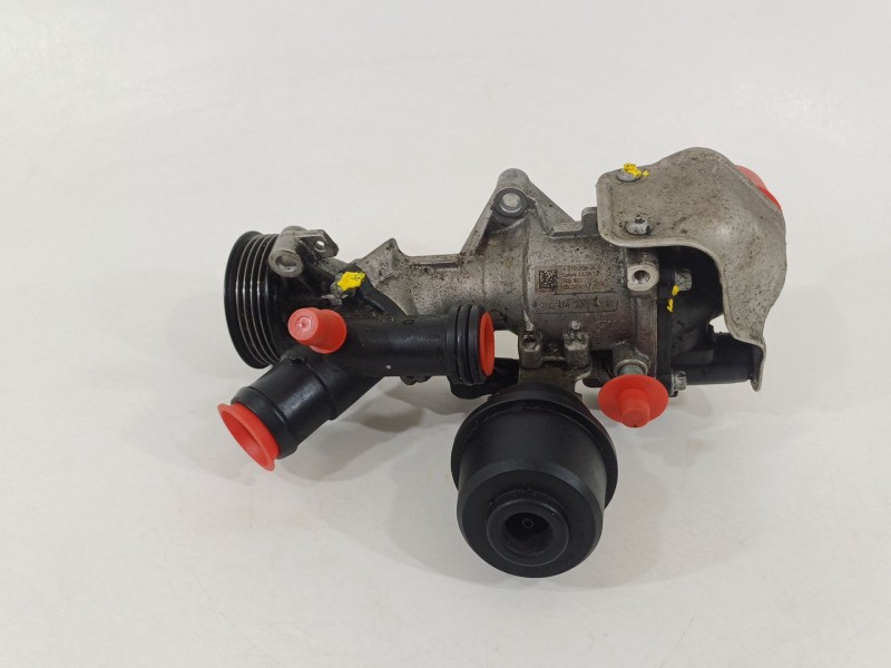 Recambio de bomba agua para mercedes-benz clase a (w176) a 180 (176.042) referencia OEM IAM A2702000601  
