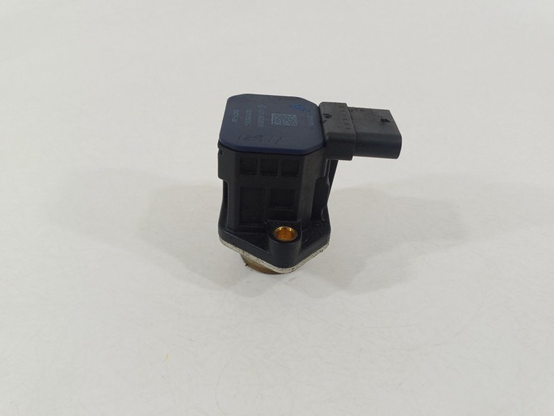Recambio de sensor para mercedes-benz clase a (w176) a 180 (176.042) referencia OEM IAM A2709820503  