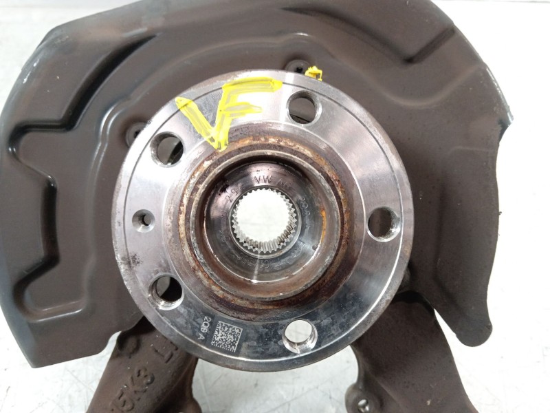 Recambio de mangueta delantera izquierda para seat arona (kj7, kjp) 1.0 tsi referencia OEM IAM 2Q0407255  