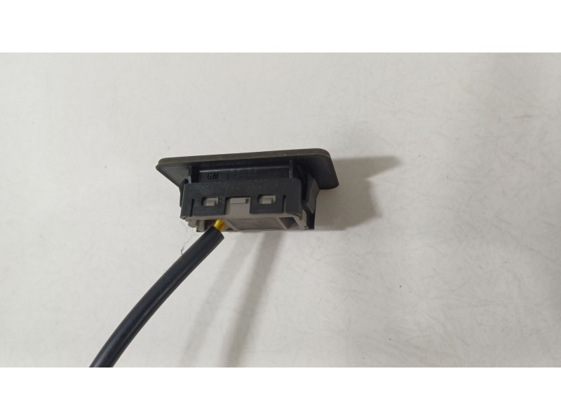 Recambio de maneta exterior porton para opel mokka x 120 aniversario start/stop referencia OEM IAM 95034856  