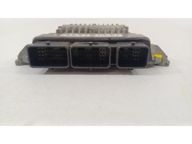 Recambio de centralita motor uce para volvo s40 ii (544) 2.0 d referencia OEM IAM 8603118  5WS40202D