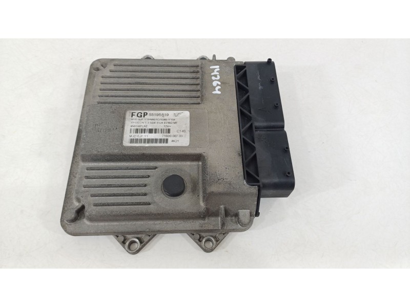Recambio de centralita motor uce para lancia ypsilon (843_) 1.2 (843.axl1a) referencia OEM IAM 55195819  