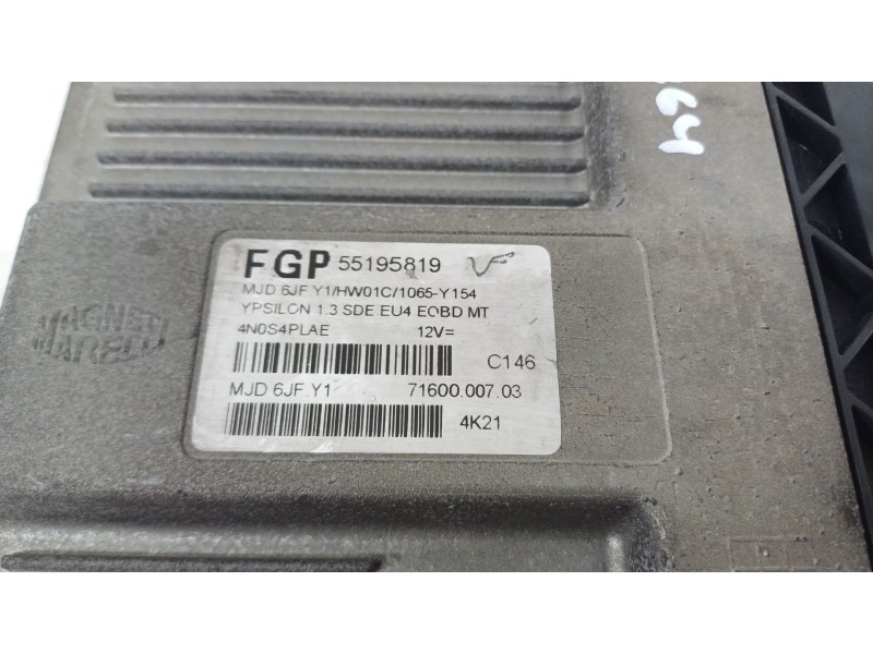 Recambio de centralita motor uce para lancia ypsilon (843_) 1.2 (843.axl1a) referencia OEM IAM 55195819  