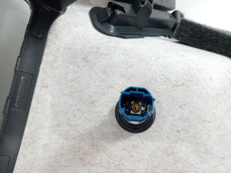 Recambio de moldura para audi q7 (4mb, 4mg, 4mq) 3.0 tdi quattro referencia OEM IAM 4m0863879 4m0863880 