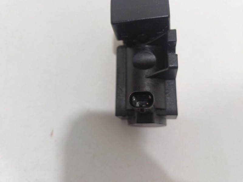 Recambio de valvula aire adicional para mercedes-benz clase a (w176) a 180 (176.042) referencia OEM IAM A0101531328  