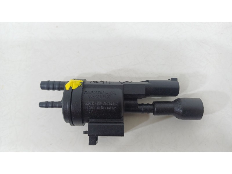 Recambio de valvula aire adicional para mercedes-benz clase a (w176) a 180 (176.042) referencia OEM IAM 0025407097  