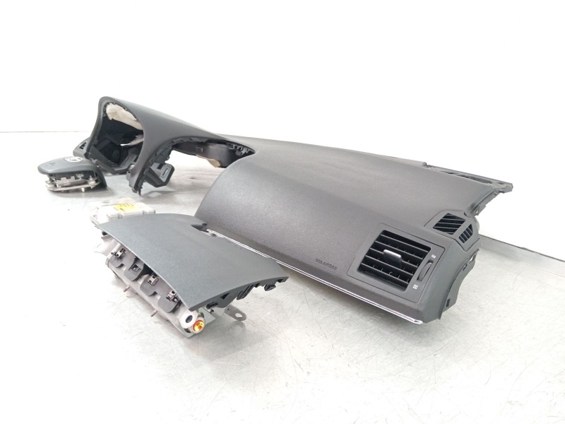 Recambio de kit airbag para toyota avensis (t27) active referencia OEM IAM 5547305010 8917005230 Y01841910