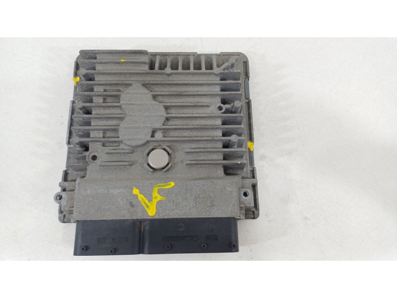 Recambio de centralita motor uce para seat leon (1p1) 1.6 tdi referencia OEM IAM 03L906023AB  5WP42812AA