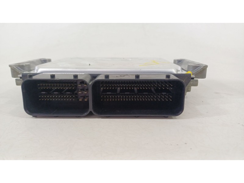 Recambio de centralita motor uce para ssangyong kyron 200 xdi limited referencia OEM IAM A6645408432 R0412C015A 28075101